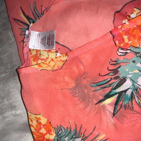 Pineapple Fringe Shall - Picture 3 of 3